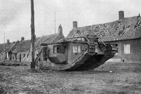 Ein in Fontaine bei Cambrai erbeuteter englischer Tank
