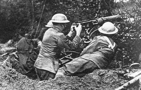 Westfront Erster Weltkrieg: Amerikanischer MG-Posten an der Front nahe St. Souplet