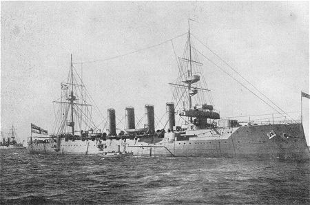 Der 1. Weltkrieg: Der englische Panzerkreuzer "Hampshire", der mit Lord Kitchener an Bord am 5. Juni 1916 unterging